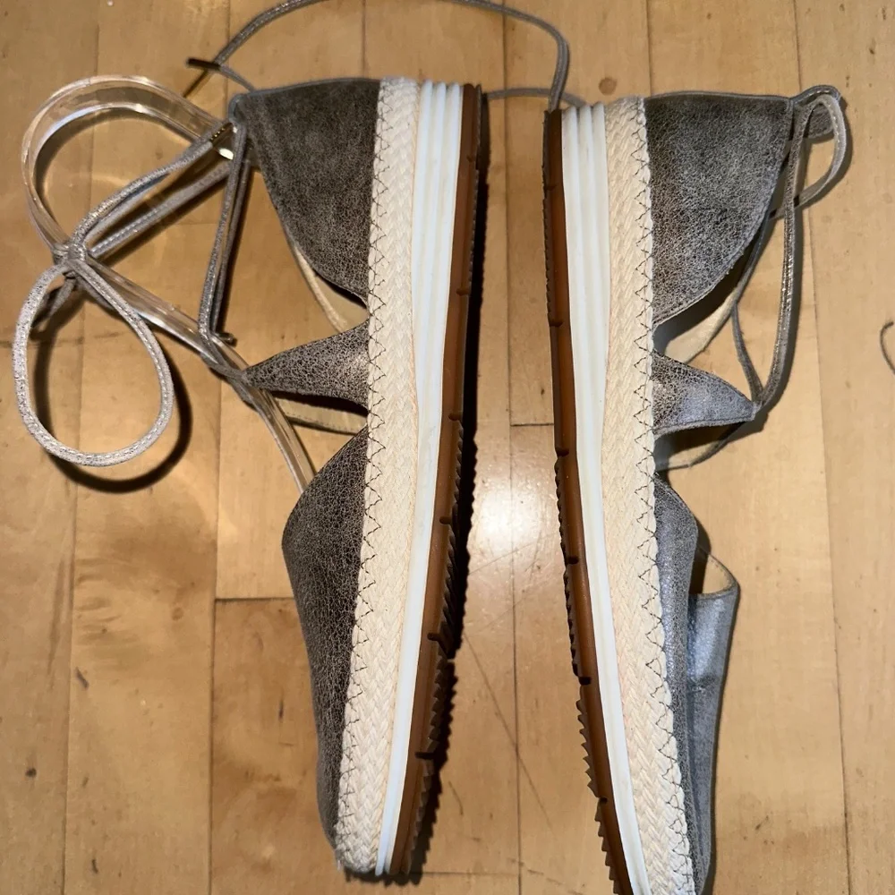 Paul Green Marcey Metallic espadrille ankle tie flats, 7.5, CB2408